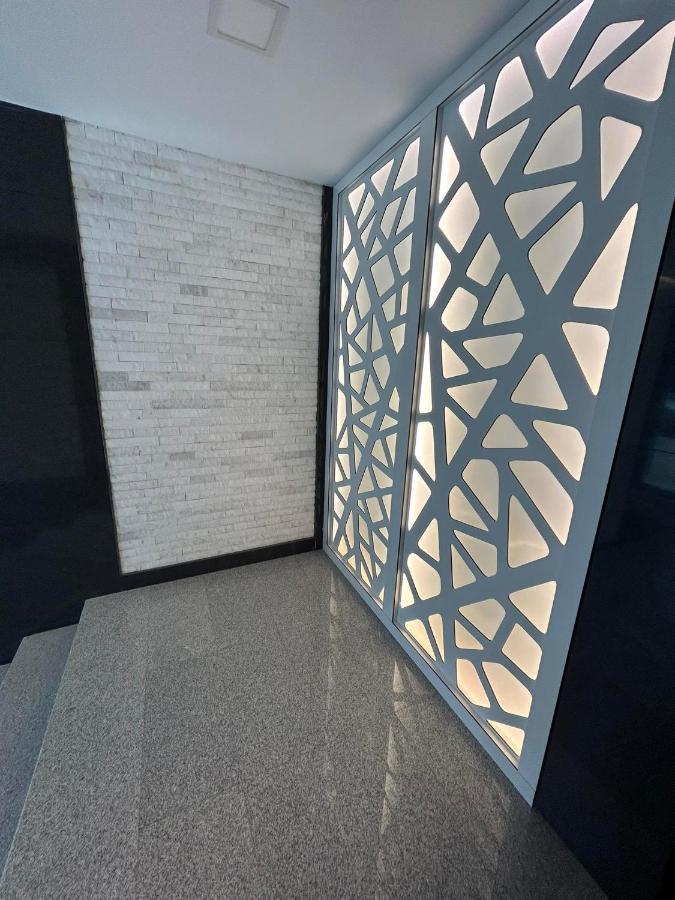 Smart Apartment Mir Varna Exterior foto